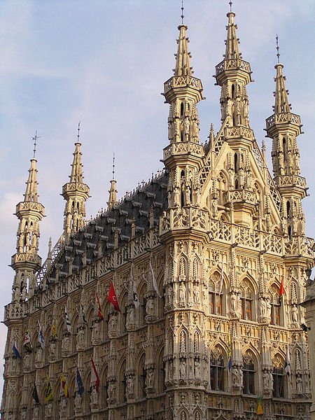 Belgien Loewen Rathaus