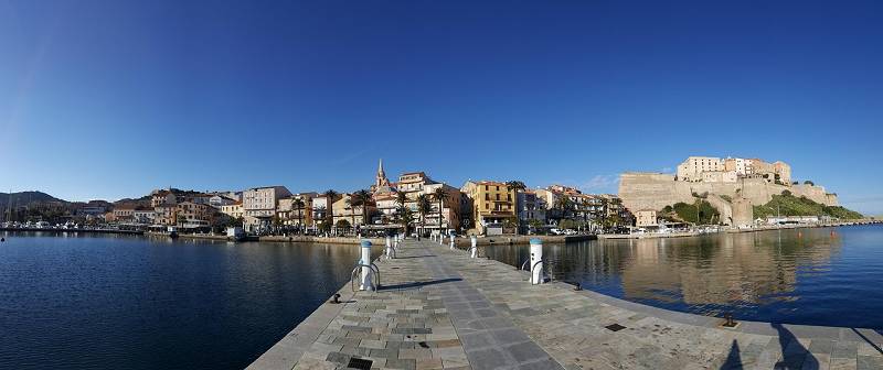 Leben auf Korsika - Hafen von Calvi