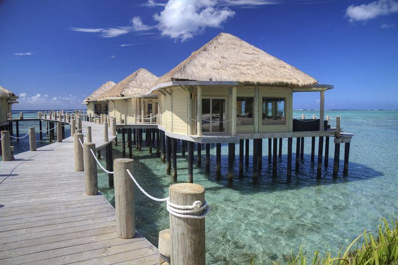 Samoa, Strand Hütte
