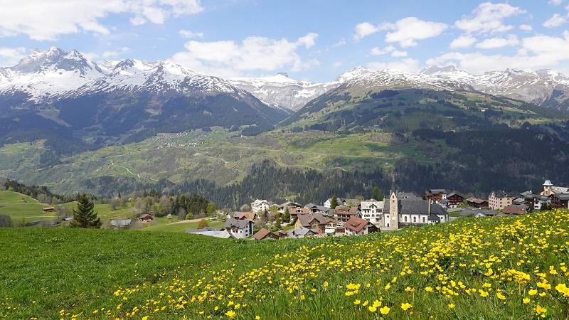 Dorf Graubünden in der Schweiz