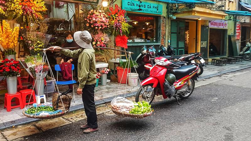 Vietnam-Hanoi-Straßenhändler