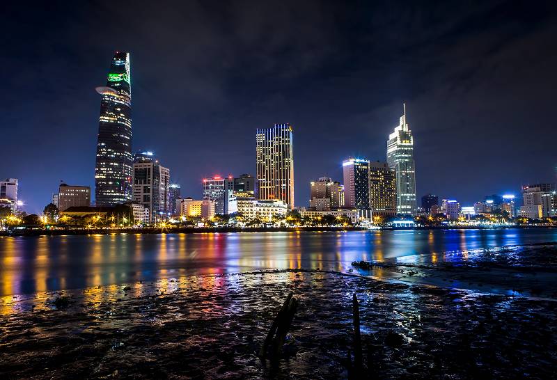 Vietnam-Saigon bei Nacht